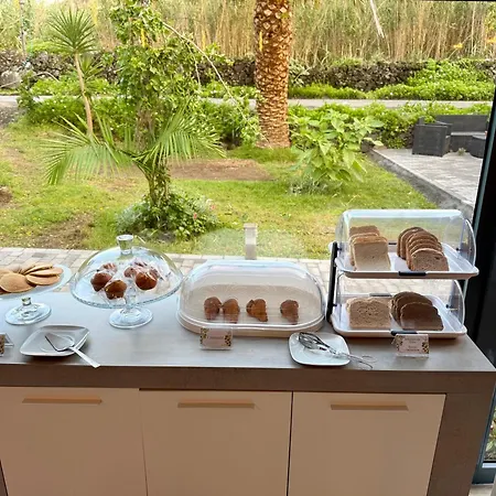 Casa Caloura Lotus Deluxe & Daire Lagoa (Azores)