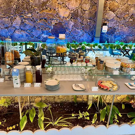 Casa Caloura Lotus Deluxe & *