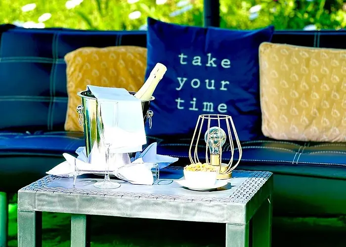 Casa Caloura Lotus Deluxe & *