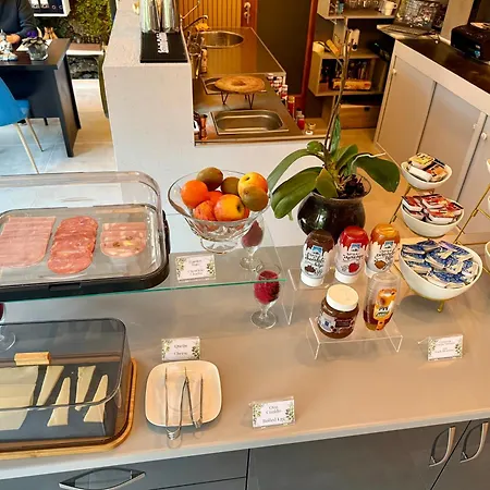 Casa Caloura Lotus Deluxe & Lagoa (Azores)