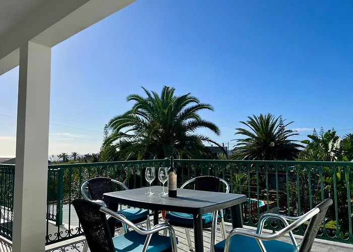 Casa Caloura Lotus Deluxe & Apartamento