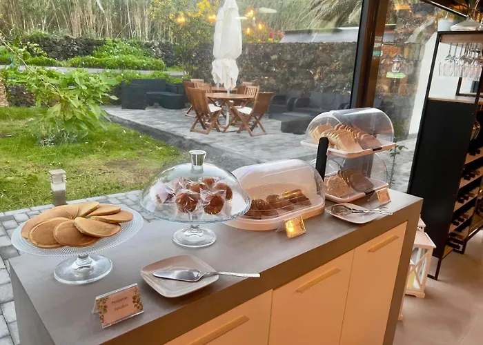 Casa Caloura Lotus Deluxe & Apartamento