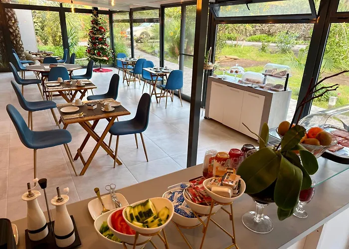 Casa Caloura Lotus Deluxe & Apartamento Lagoa (Azores)