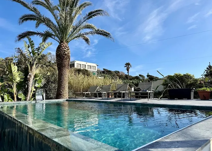 Casa Caloura Lotus Deluxe & Apartamento