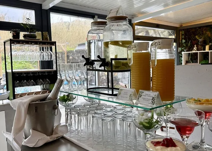 Casa Caloura Lotus Deluxe & Apartamento